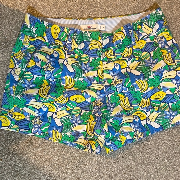 Vineyard‎ Vines | Toucan Print Shorts Size 2 - Picture 1 of 3